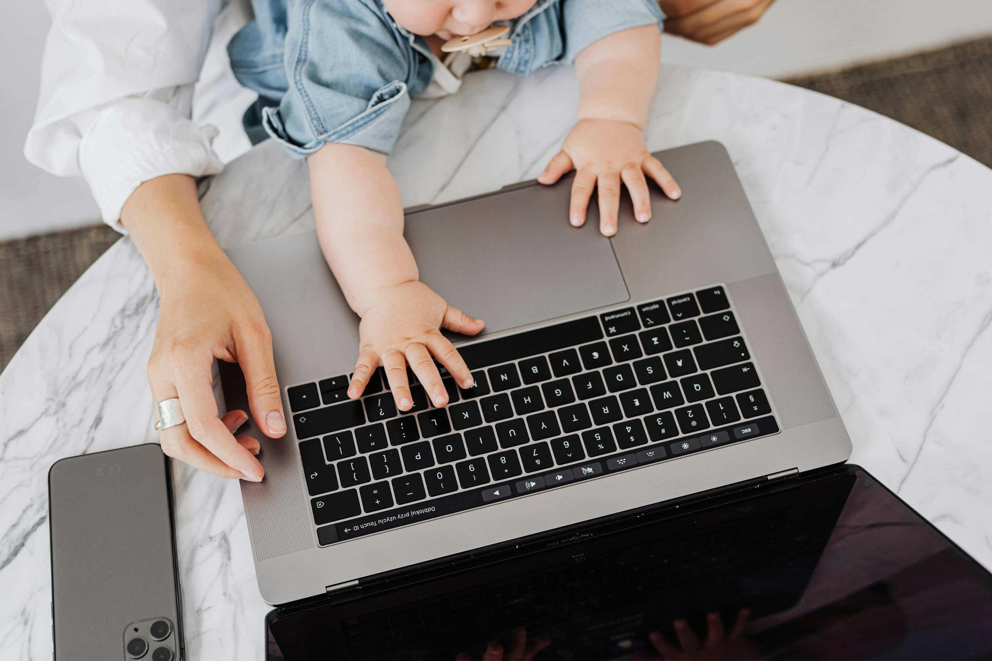 24/7 mom baby telemedicine