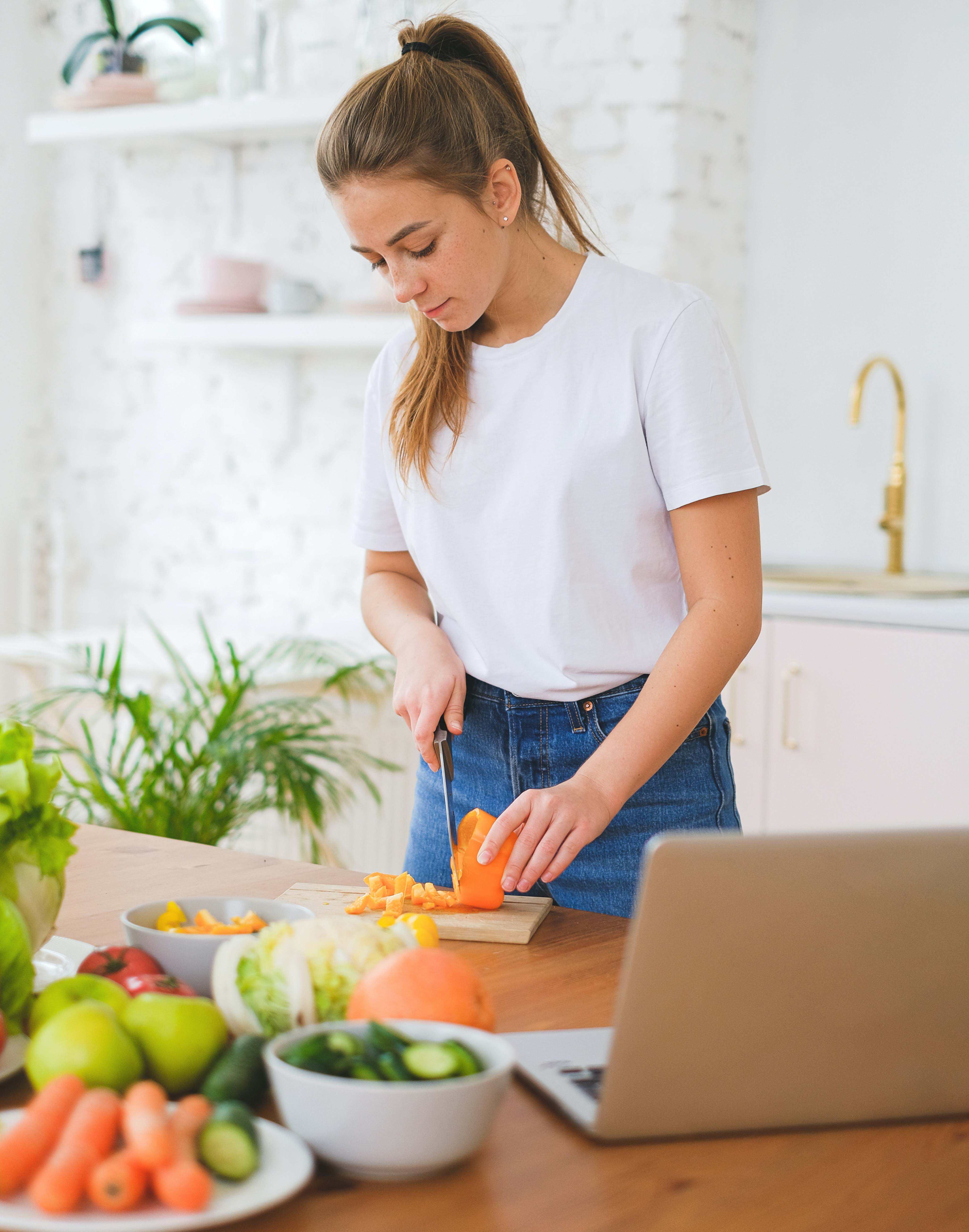 womans diet - nutrition